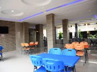 Saatof Hotel and Suites