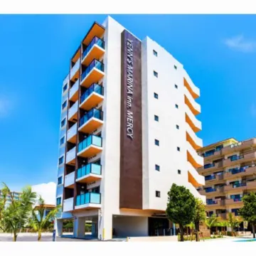 Yenns Marina Inn Mercy