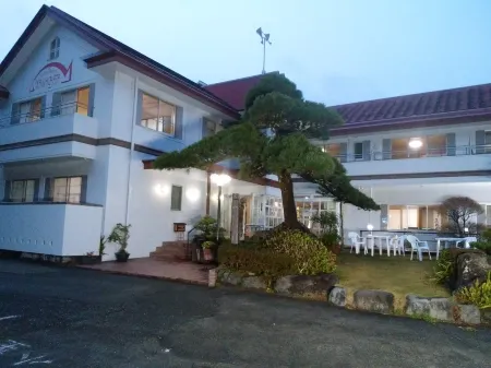 Family and Resort Kawabata Отели рядом со станцией Кавазу Стейшн