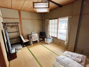 Shiroyama Ryokan