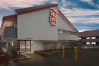 Red Roof Inn Detroit - Royal Oak/ Madison Heights Hôtels à proximité de : D.B. Cooper's Bar & Grill