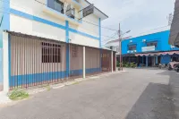 RedDoorz Plus Near Rsud Gunung Jati Cirebon Hotels in Harjamukti