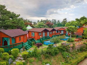 Taean Log House Pension