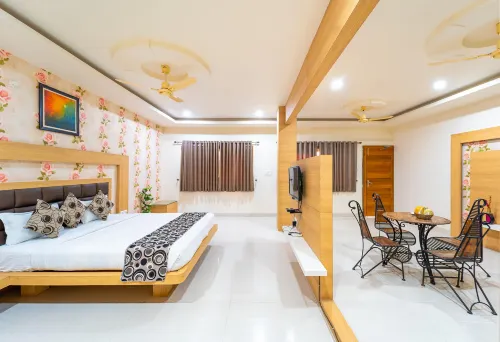 Hotel Royal Palace Hotels in Sagar