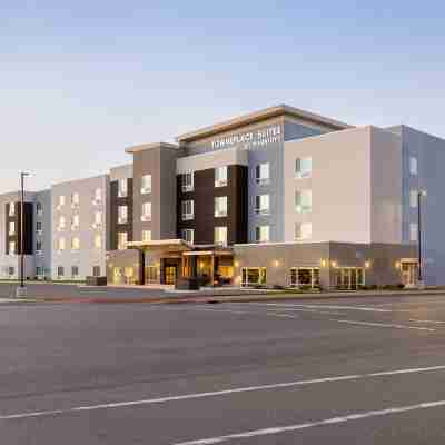 TownePlace Suites Iron Mountain Hotel Exterior