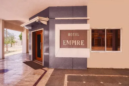Hotel Empire Отели в г. Гандхидхам