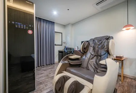 Changwon Sangnamdong Queens Hotel