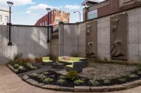 Blu-Tique, Akron, a Tribute Portfolio Hotel