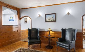 Days Inn by Wyndham Kill Devil Hills Oceanfront - Wilbur