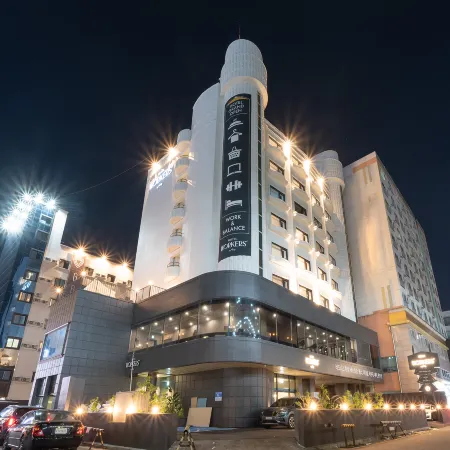 Workers Hotel Daejeon by Aank Отели рядом с достопримечательностью «Корейский институт передовых технологий (KAIST)»