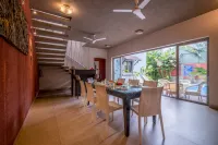 D1 Close2See+Pool+Service@Candolim