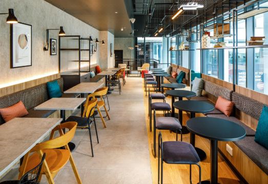 이비스 런던 서튼 포인트