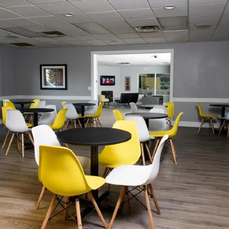 Super 8 by Wyndham Edmonton South