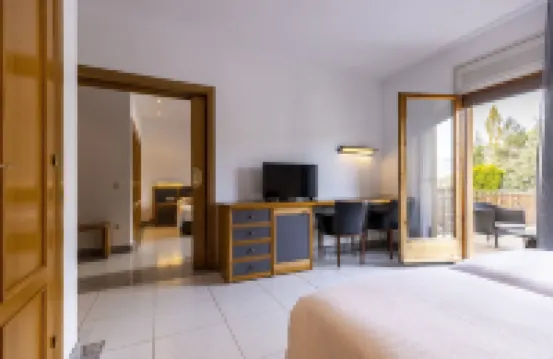 普拉多酒店 色丹尼亞酒店