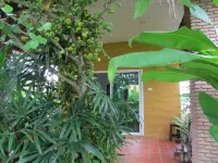 The Park Drive-Thru Check-in Resort Hotel di Rangsit