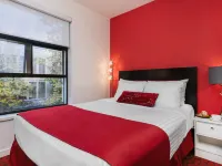 Moda Hotel Hotels near Coal Harbour
