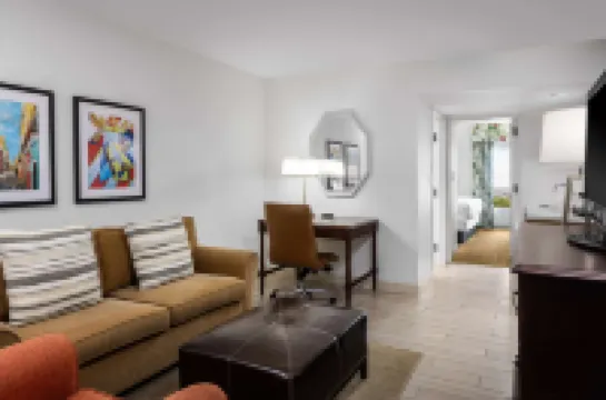 Hampton Inn & Suites by Hilton San Juan Hoteles en Carolina