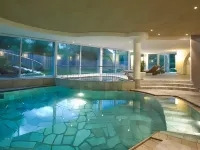 Kristallhotel Corona-Krone - Uima-altaat