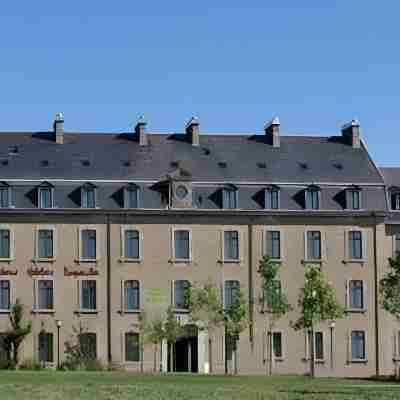 Résidence Duguesclin - Vacancéole Hotel Exterior