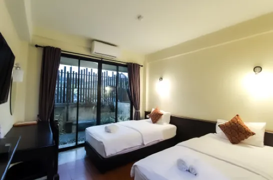 Baan Pordeedin