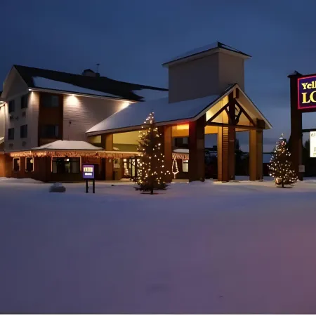 Yellowstone Lodge