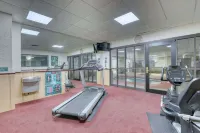Quality Inn & Suites Downtown - Gym