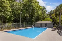 Quality Inn Gainesville Near University - piscina