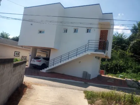 Gyeongju 2nd House Отели рядом со станцией Сингёнджу