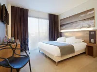 คีริแยดพรีสทีจ์เรซิเดนซ์&สปาคาบูร์ - ดีฟ-ซูร์-แมร์ โรงแรมใน