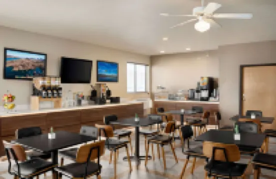 Travelodge by Wyndham Lake Havasu