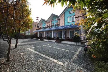 Jecheon Yeongbong Pension Отели рядом с достопримечательностью «Woraksan»