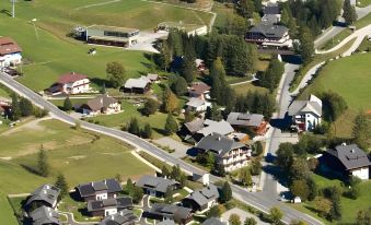 Schi- Und Wanderhotel Berghof