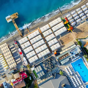 Sailor's Beach Club