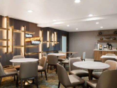 La Quinta Inn & Suites by Wyndham Yakima Downtown Hotels in Yakima