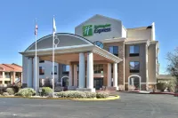 Holiday Inn Express Socorro Các khách sạn ở Socorro