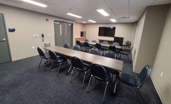 Microtel Inn & Suites by Wyndham Milford