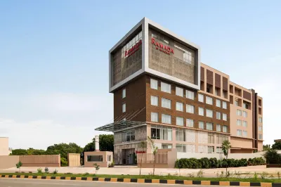 Ramada by Wyndham Gorakhpur Gorakhnath Mandir Road Hotel di 