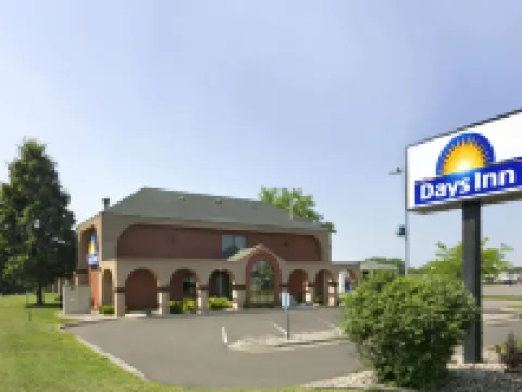 Days Inn by Wyndham Willmar Hotels in Willmar