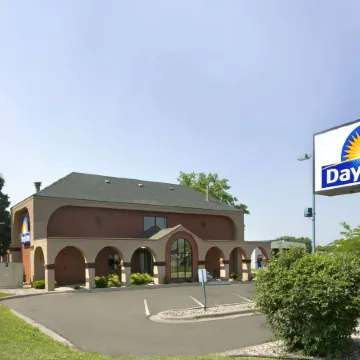 Days Inn by Wyndham Willmar