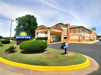 Days Inn by Wyndham Coliseum Montgomery Al Các khách sạn ở Wetumpka
