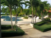 Sailom Resort Bangsaphan - Beach