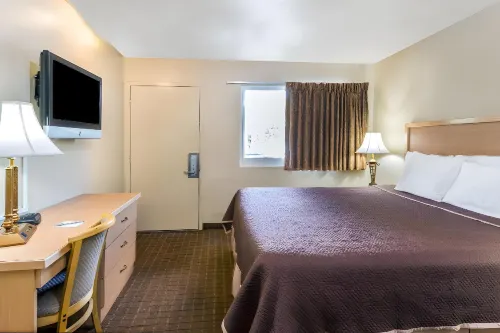 Motel 6 Riviera Beach, FL