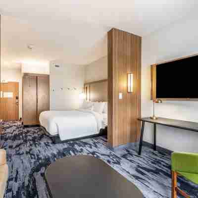 Fairfield Inn & Suites Dallas DFW Airport North/Coppell Grapevine Rooms