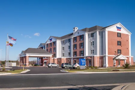 Fairfield Inn & Suites Easton