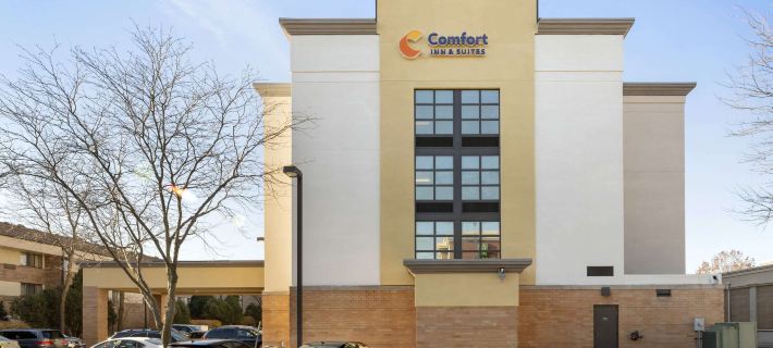 Comfort Inn & Suites Arlington Heights - Schaumburg Hotels in Cook County