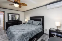 A Vacation That Feels Like Home! Senior Friendly! A Poconos Place of Peace!