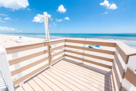 Beautiful udpdated 2 bed 2 bath ocean front condo with amazing ocean views!