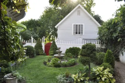 The Garden Studio, nestled in Downtown Burlington 버몬트 대학 주변 호텔