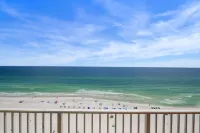 Beautiful condo at Boardwalk Beach Resort with a restaurant & heated pool