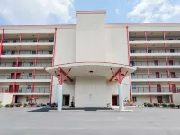 Bristol Speedway Condo- Centrally located Hard Rock Casino, Downtown, Speedway Hotels near Walgreens Pharmacy at Bristol Regional Medical Center